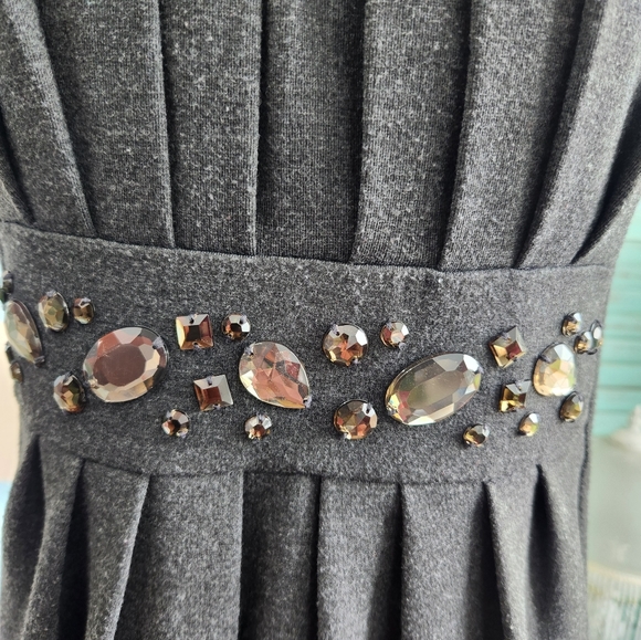 Kristin Davis Gray Top Pleated Dress - Picture 3 of 6